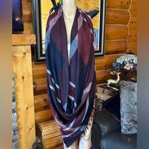 Chic‎ Plaid Scarf - Burgundy and Dark Blue